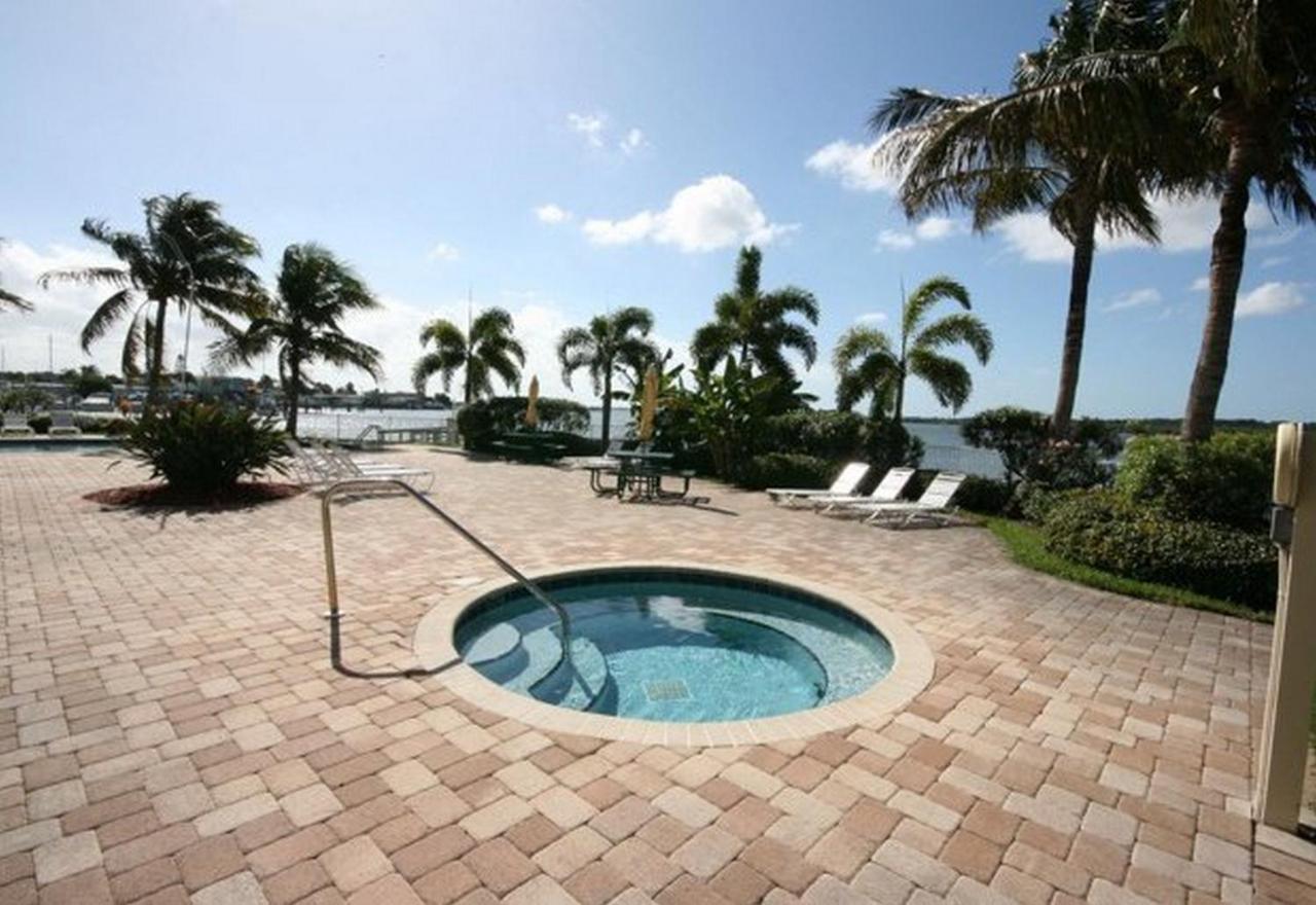 Boca Ciega Resort By Travel Resort Services São Petersburgo Exterior foto